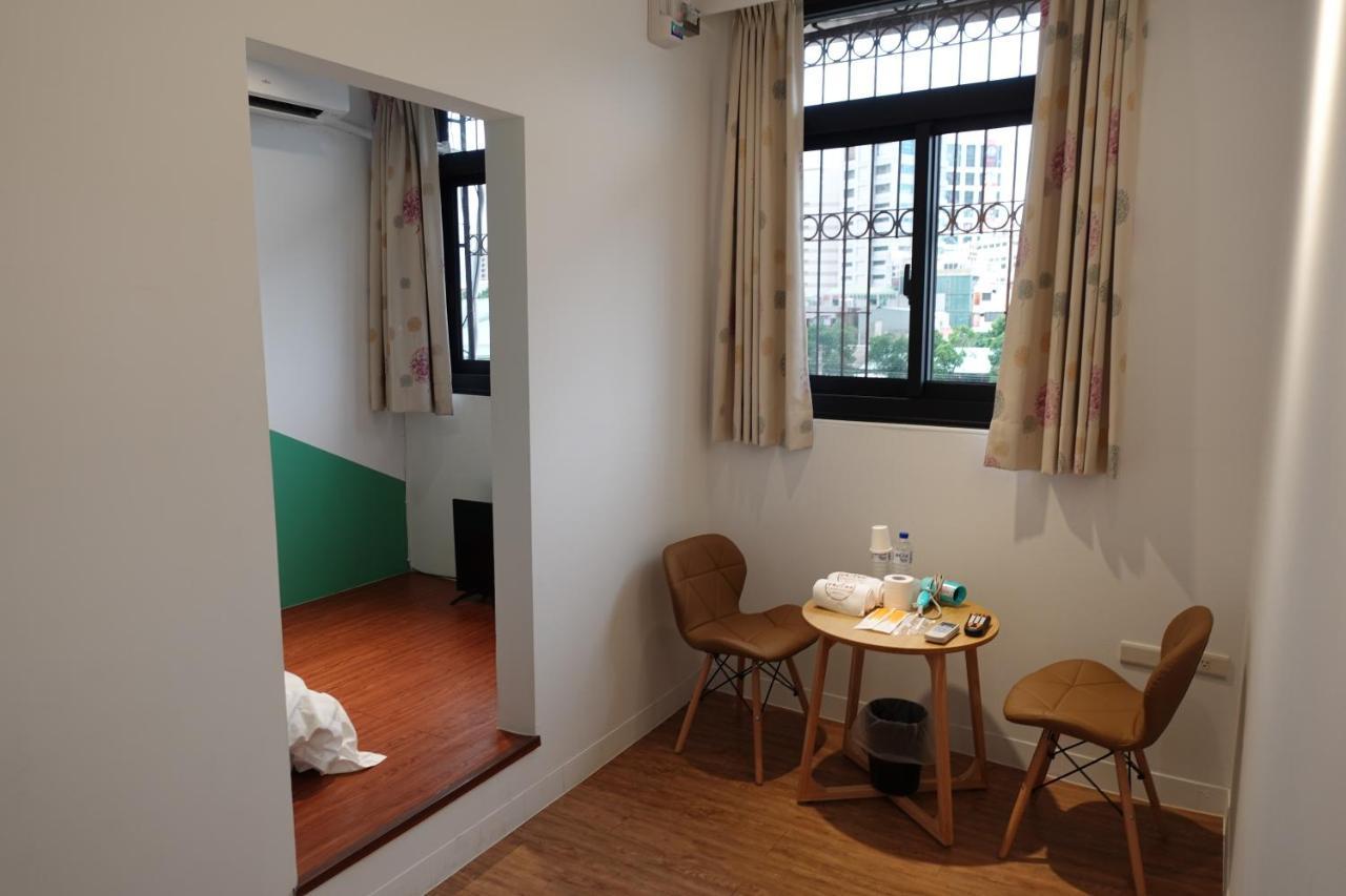 Small Island Homestay Tainan Exterior foto